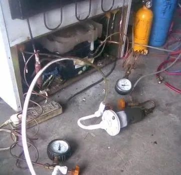 冰箱一直运行不停机什么原因？