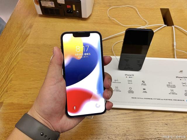 为什么苹果13不显示5G