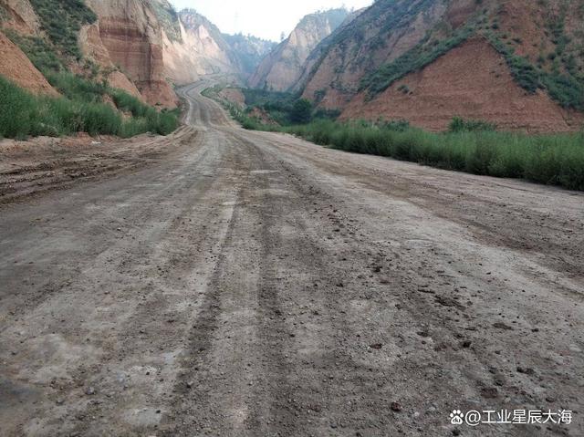 好消息！福世蓝道路粉尘抑制剂已广泛应用于矿山道路