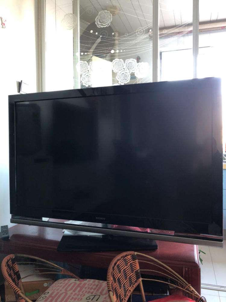 液晶电视通电黑屏是什么原因？主要还是这些