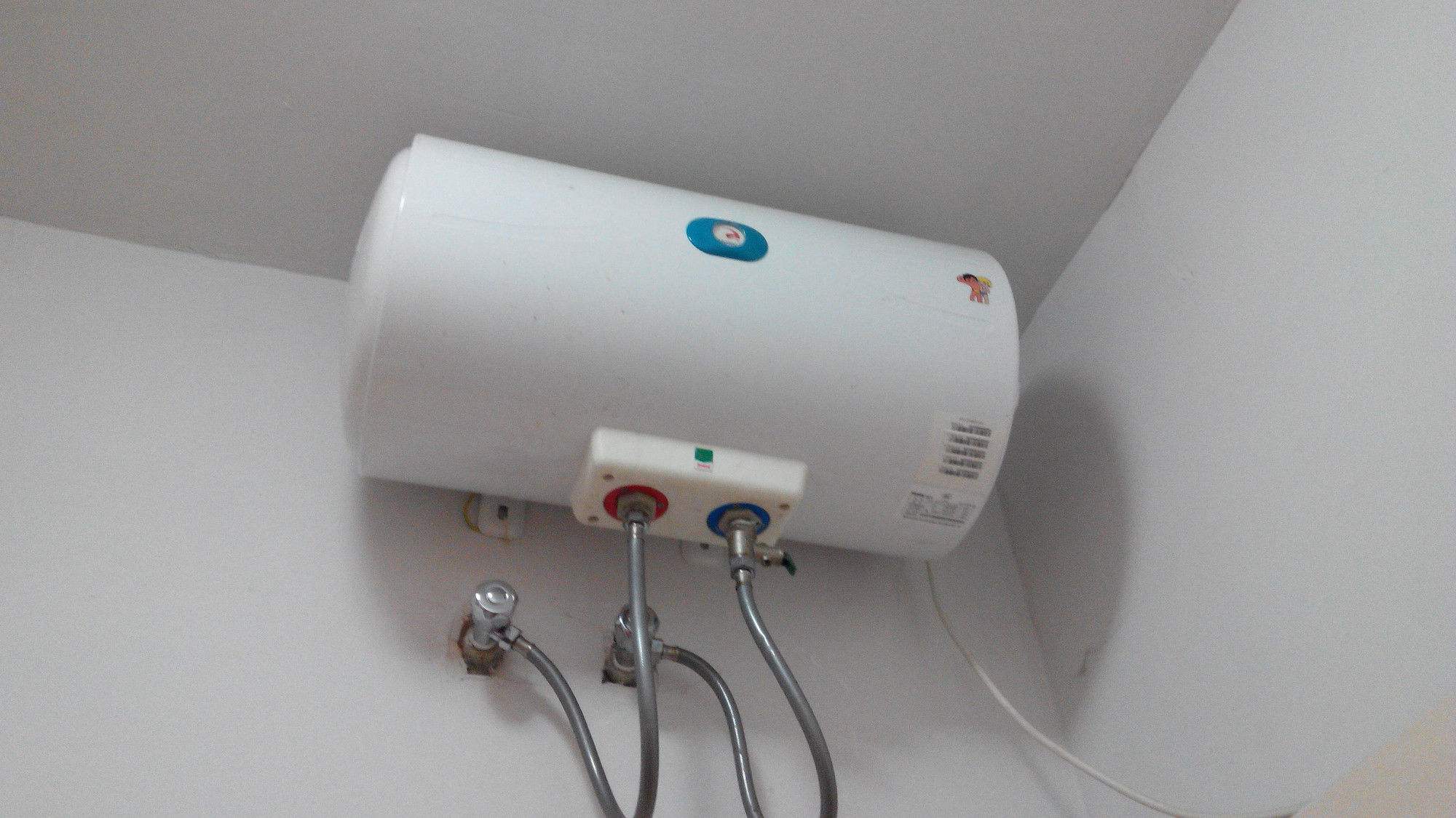 热水器安全阀怎么调节压力? 电热水器安全阀怎么用?