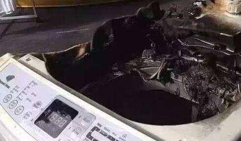 羽绒服能用洗衣机洗吗？看完就会明白的