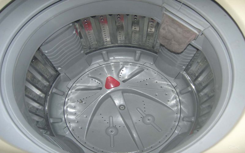 洗衣机底漏水什么原因？如何制止漏水看这里