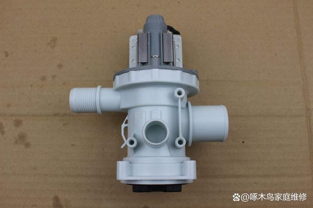 滚筒洗衣机一边进水一边排水