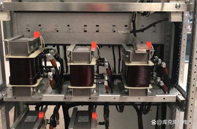 电力补偿电容器安装使用前还需要考虑到哪些问题？