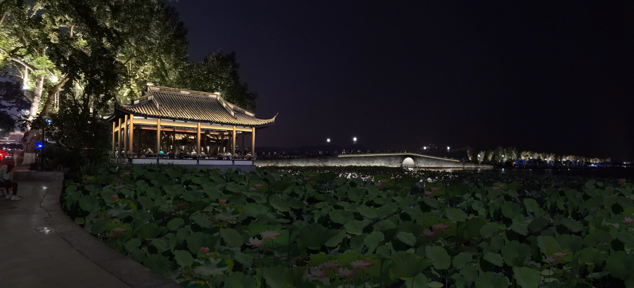 杭州夜西湖夜景照明即将全面上新