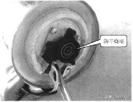常见电热水壶的内部结构