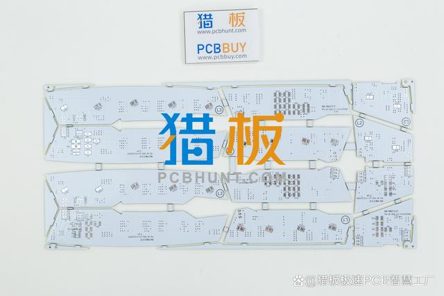 应该怎样识别PCB上的阶梯槽？