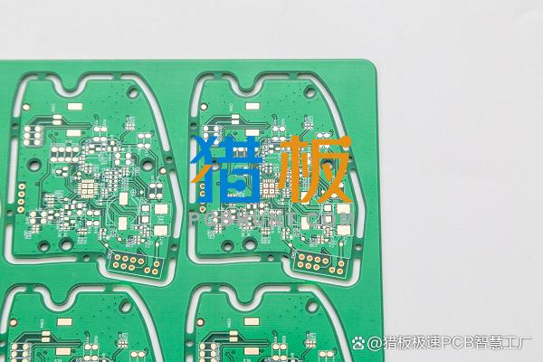 进行PCB线路板压合时应注意哪些步骤？