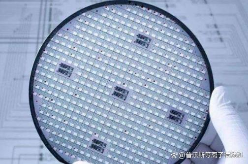 等离子体刻蚀机的应用及优势分析