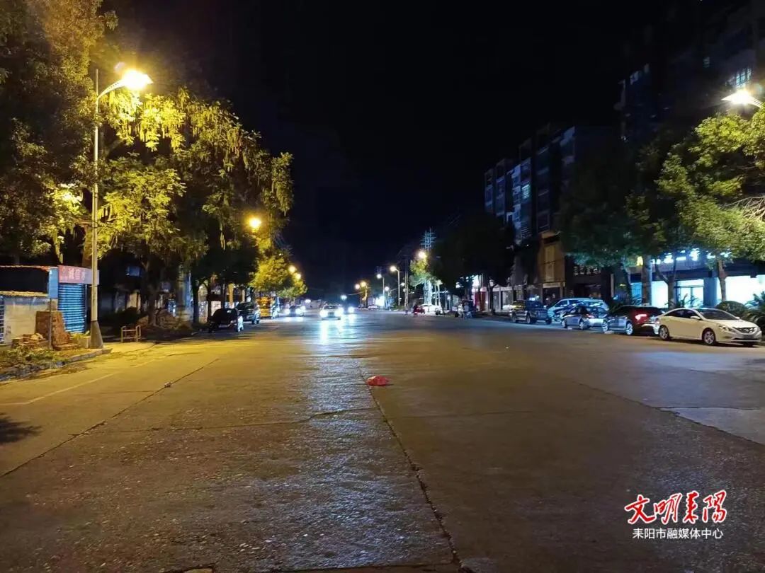湖南衡阳耒阳市更换90多盏路灯保护居民出行安全