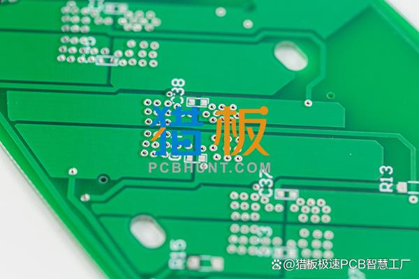 选择适合的PCB多层板以及PCBA服务需要遵守哪些准则？