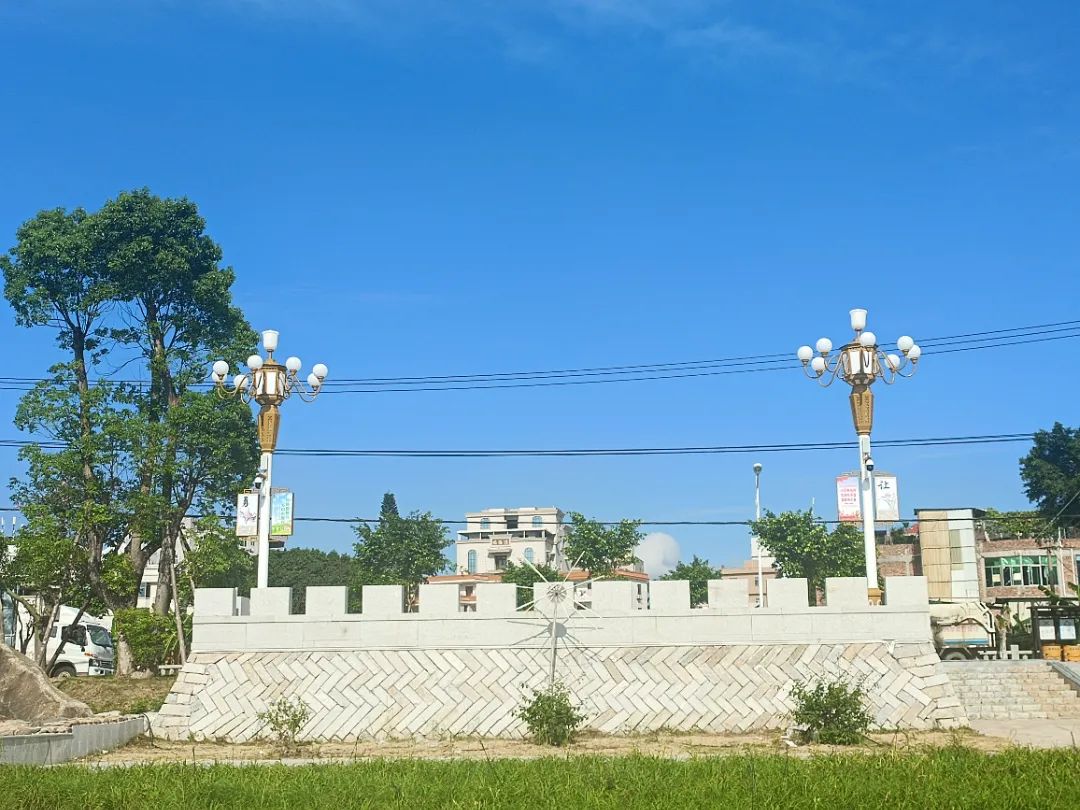 智慧灯杆助力福建泉州石狮市蚶江镇厝仔村数字乡村建设升级