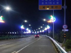 吉林白山市抚松县改善亮化设施以扮靓参乡夜景