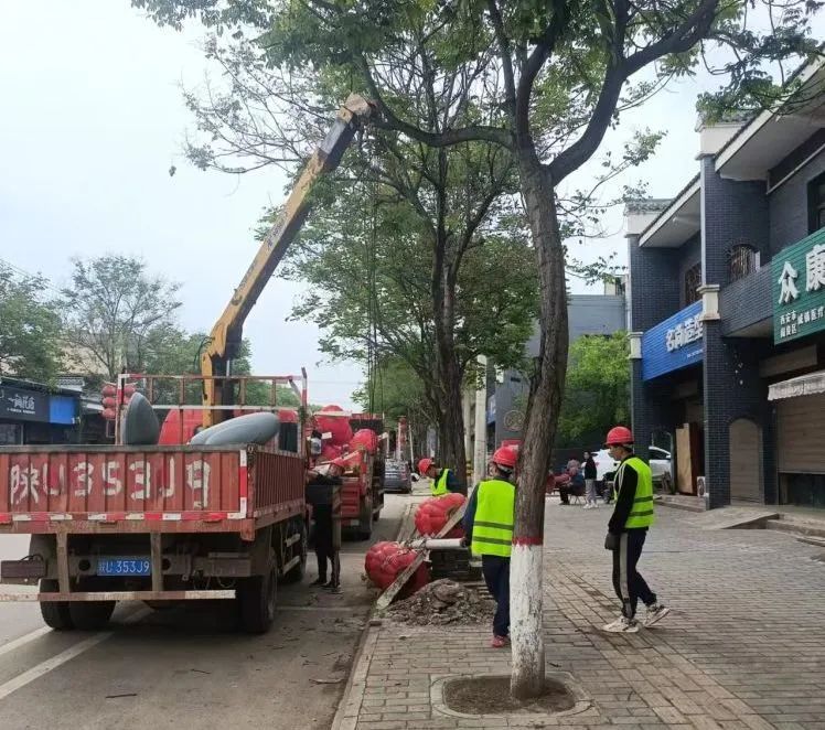 西安阎良区关山街道亮化提升照亮乡村振兴幸福路