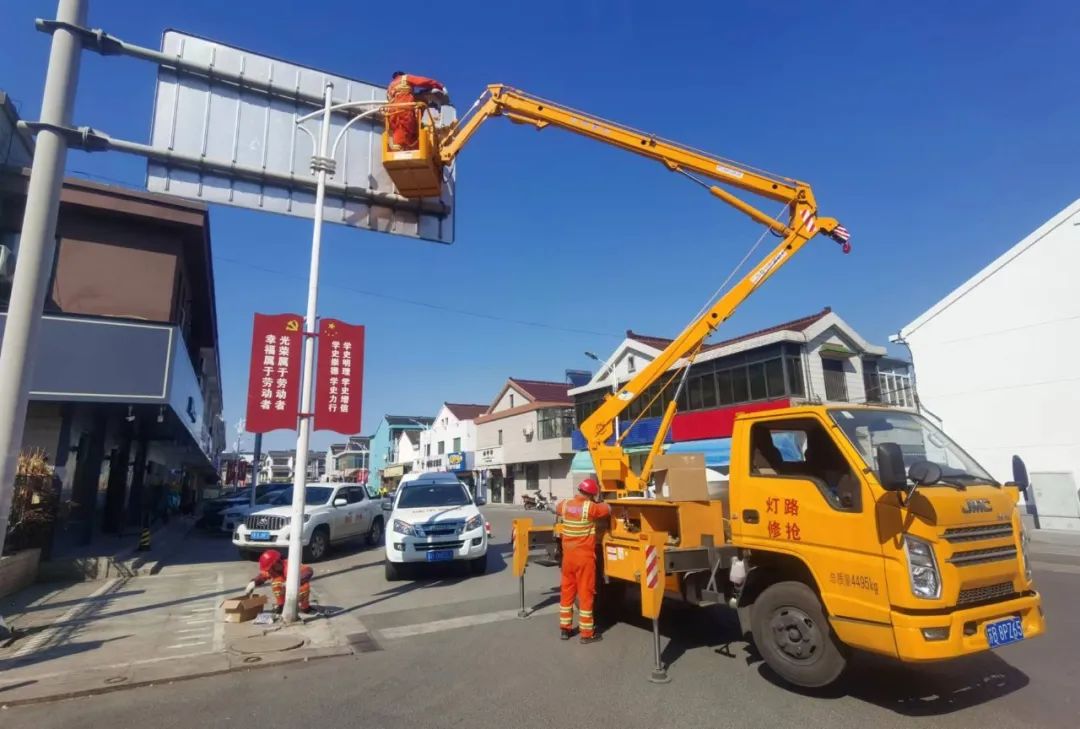 江苏无锡江阴市城乡照明一体化绽放靓丽“惠民花”