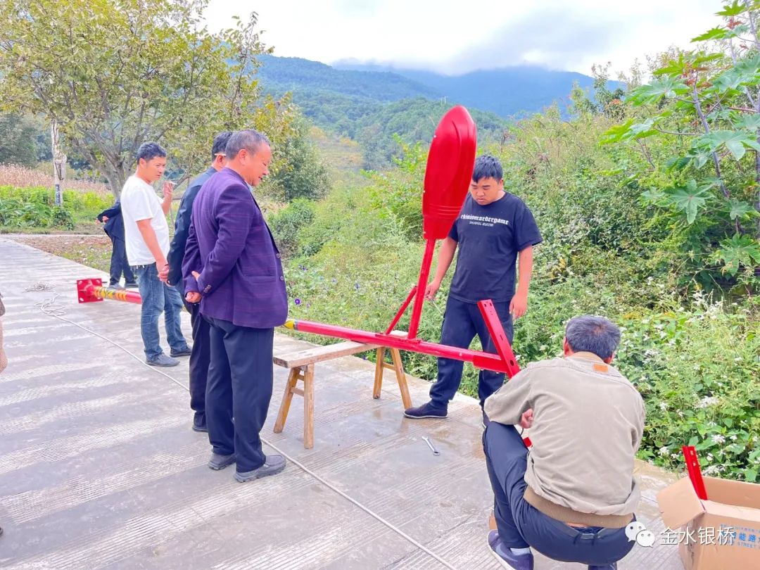 云南大理银桥镇银桥村道路照明亮化工程暖人心