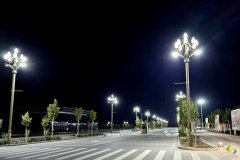 新疆图木舒克市永安坝街道路灯亮化暖人心
