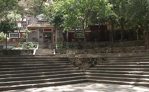 随波洗石