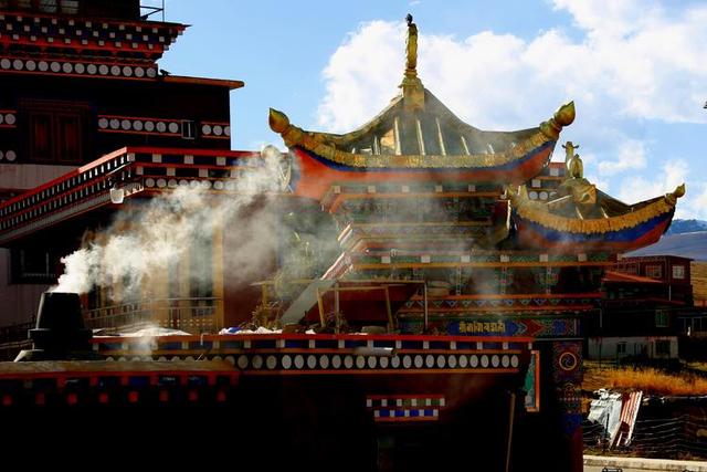 禅宗故事：丹霞和尚去江西，马祖问他石头路滑，你摔倒没有