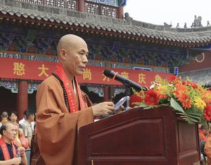 明憨法师：戒酒建起自己的保护墙