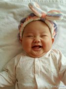 精彩经典段子集锦：爸爸和妈妈恰巧在同一天结婚