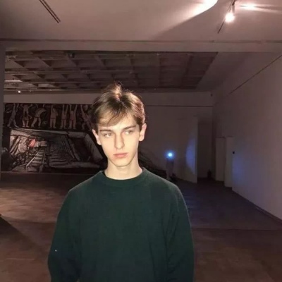 欧美男头.杂‖你眼中的春与秋胜过所有山川河流