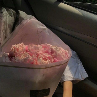 执花男生头像  别否定自己，你特别好，特别温柔，特别值得。