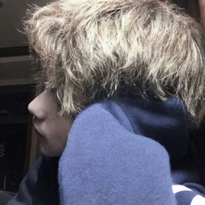 优质男头  高冷男神  等劳资出狱了  你们这些臭妹妹一个都别想跑