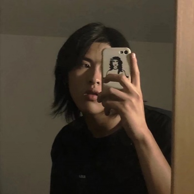 男生头像  奇怪的动物会被保护起来  奇怪的人却遭受排挤