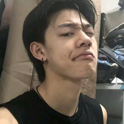 念七 帅气成熟男生头像
