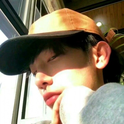 念七 帅气成熟男生头像