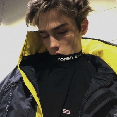 别把我就在黑暗中  直到看不见的时候  /欧美男