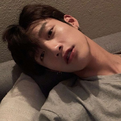做一个热爱生活的普通男孩  意境男头