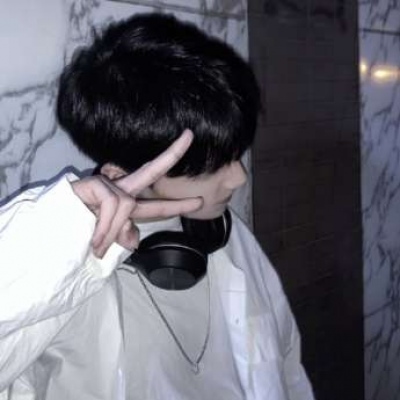 溺毙:帅气原宿风简单气质男头.无论何时我都会向温柔屈服的