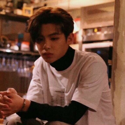 黄明昊justin～
