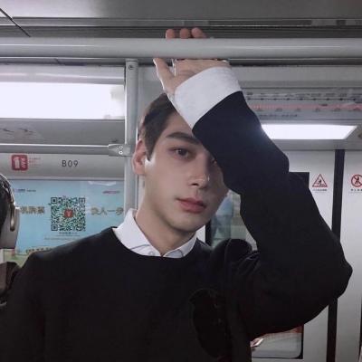 男生头像  愿喜