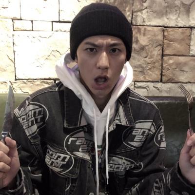 男生头像  愿喜