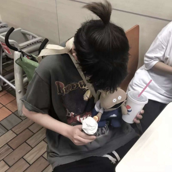 @软糯  优质/精选/男头/头像