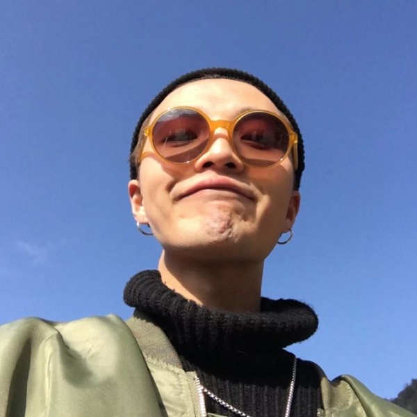 姜.杂乱男生头像/“在没有我的地方你不要把我忘的太干净”