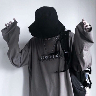 超酷男生头像    这句晚安一定要拜托星星送给你
