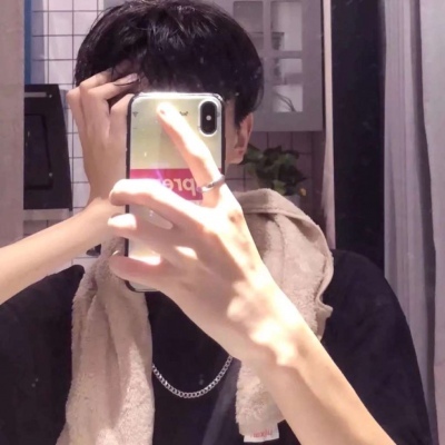真人男生头像/不开心就算长生不老也没用