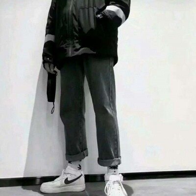 沈曦:超酷超拽部位男头 我就看看你会回头吗.
