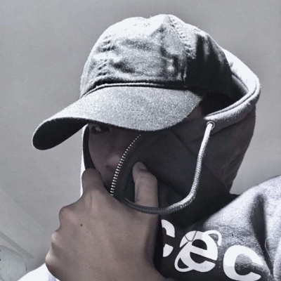 酷炫高冷玩网男头/人生建议爱我 人生巅峰得到我.