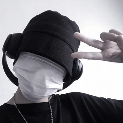 酷炫高冷玩网男头/人生建议爱我 人生巅峰得到我.