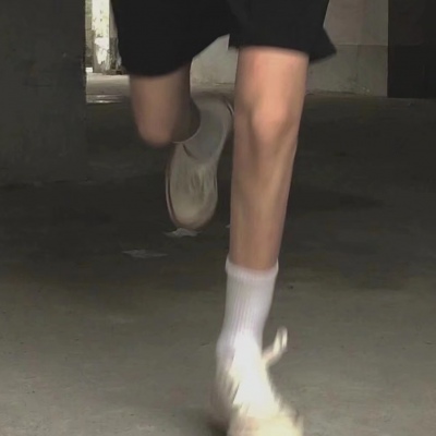 礼貌拿图。