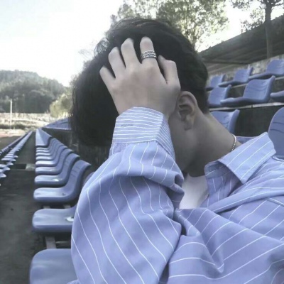 洛白:超酷男头（成熟 高冷 优质真人男头 酷）