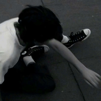 洛白:超酷男头（成熟 高冷 优质真人男头 酷）