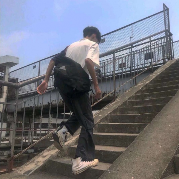 你可以热爱生活也可以热爱我