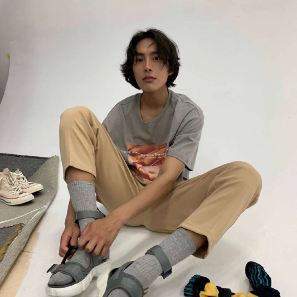 甜词  一组超拽非主流男头   笑着哭着最痛